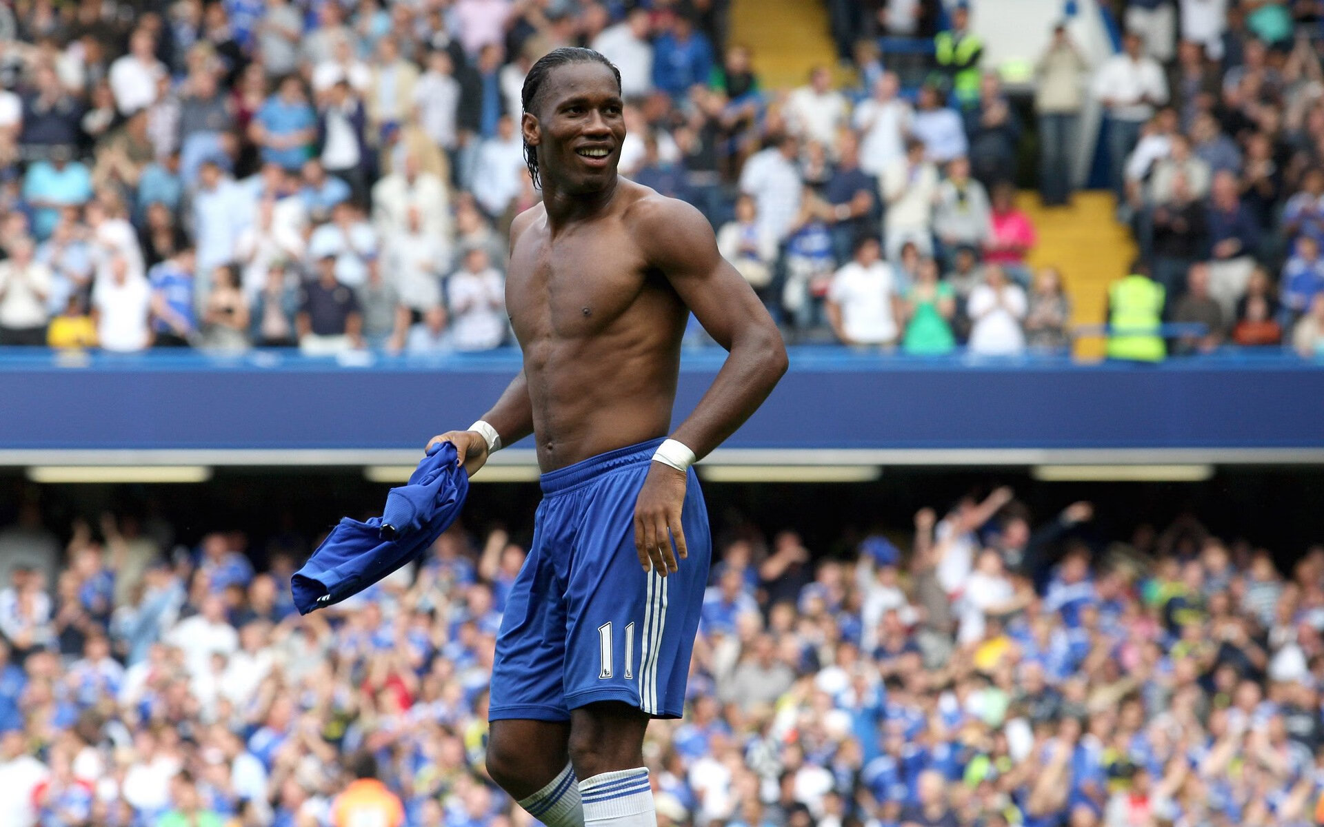 “马丁·高尔西的硬朗防守,推动阿根廷美洲狮队成为冠军有力竞争者”